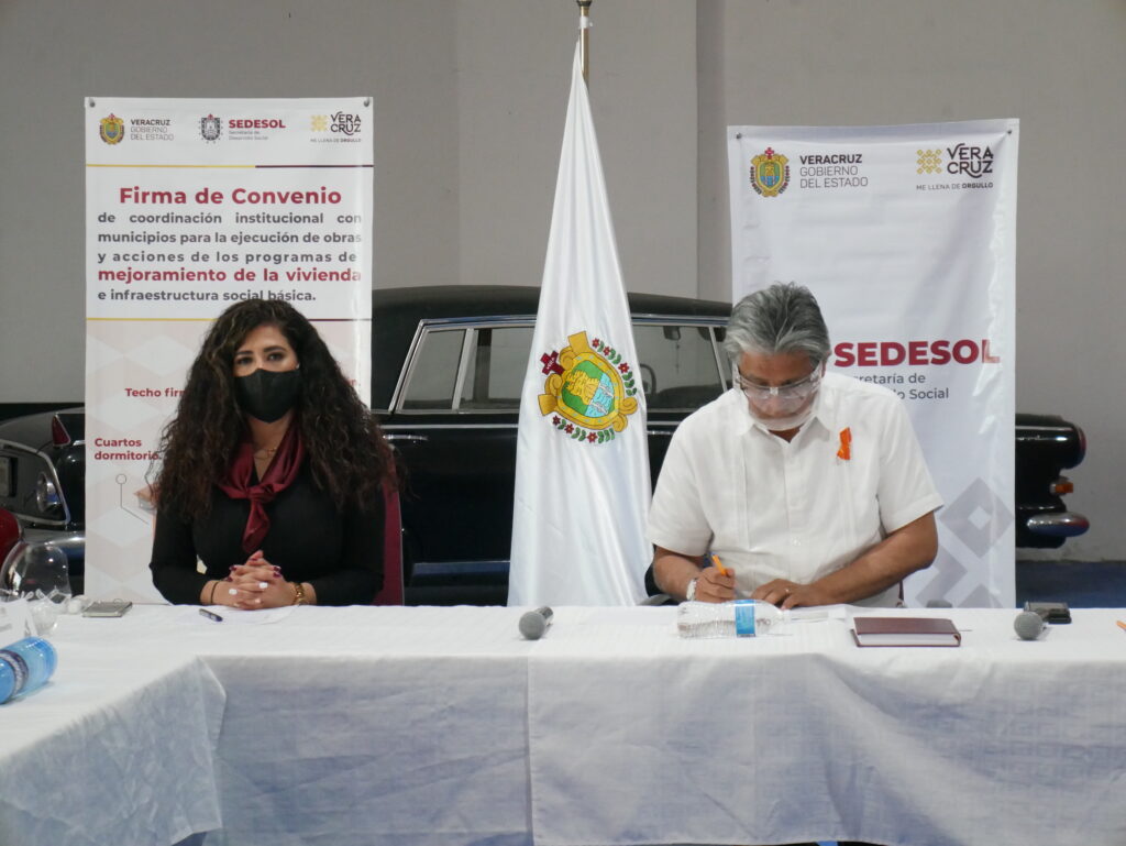 Firma SEDESOL convenio de colaboración con 36 alcaldes, para continuar mejorado viviendas