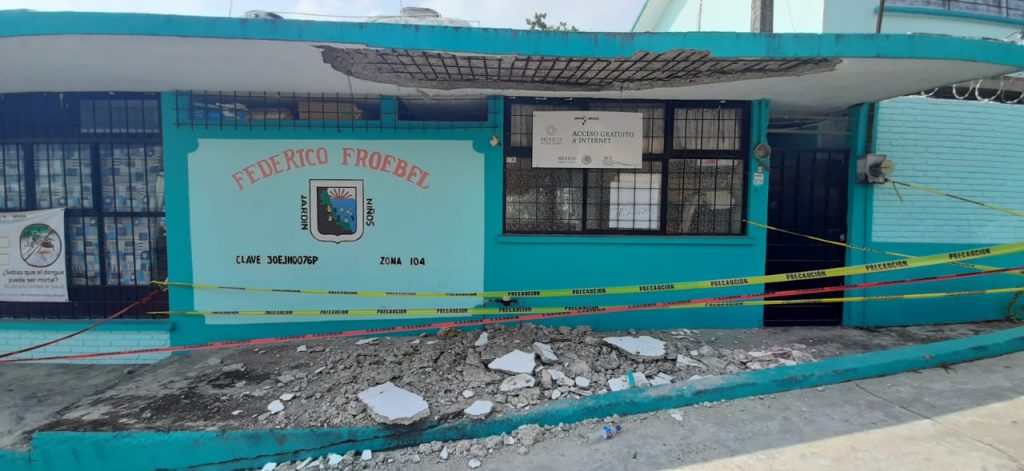 Rehabilitarán espacios educativos 12 escuelas, tan solo en Tuxpan