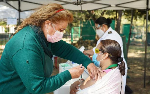 *Llega vacuna Pfizer para completar esquema de vacunación a personal de salud*