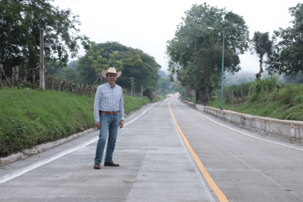 Con infraestructura carretera administración estatal apoya a las comunidades: Cuitláhuac García Jiménez