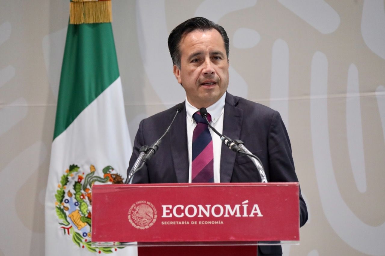 Gobernador Cuitlahuac García da la bienvenida a inversión de Grupo Modelo por 3,000 mdp en su planta de botellas de Veracruz