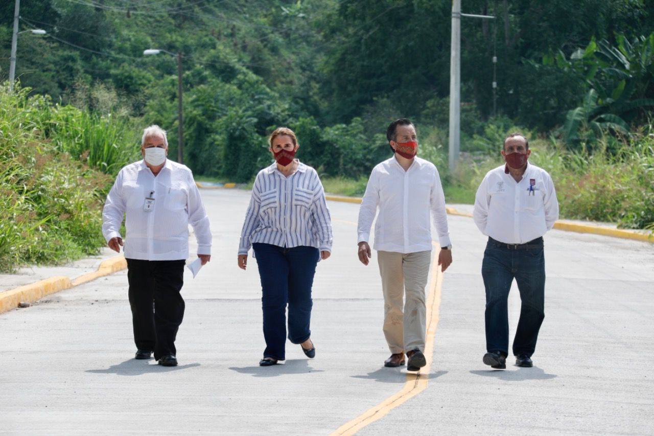 Entrega Gobernador Cuitláhuac García calles a pozaricenses, con inversión de 13 mdp