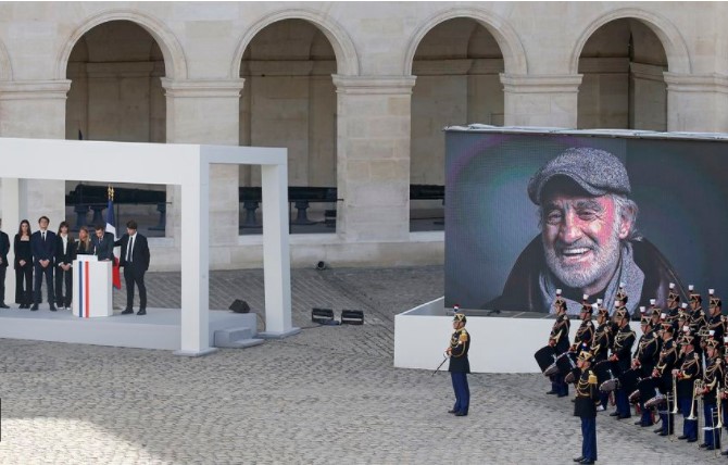 Toda Francia lloró en el funeral de Jean-Paul Belmondo