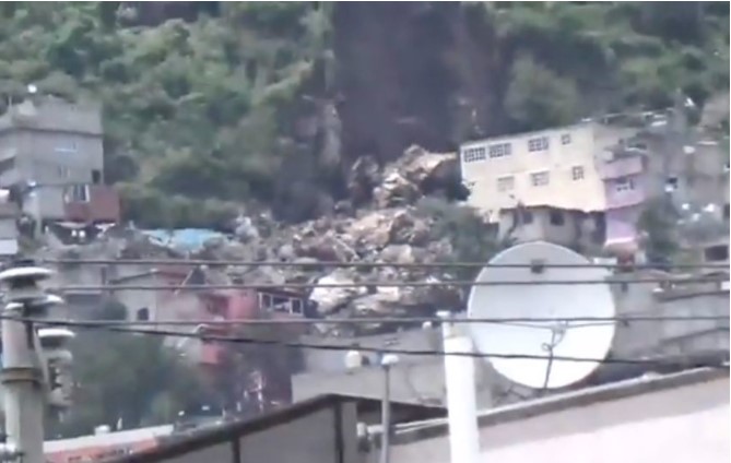 Cerro del Chiquihuite se desgajó y destruyó casas en Tlalnepantla