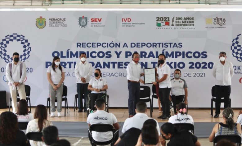 Gobernador Cuitláhuac García reconoce a deportistas profesionales y les refrenda su apoyo