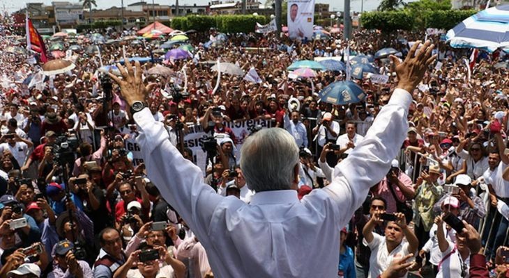 Contra la guerra sucia; a AMLO, su barrio lo respalda