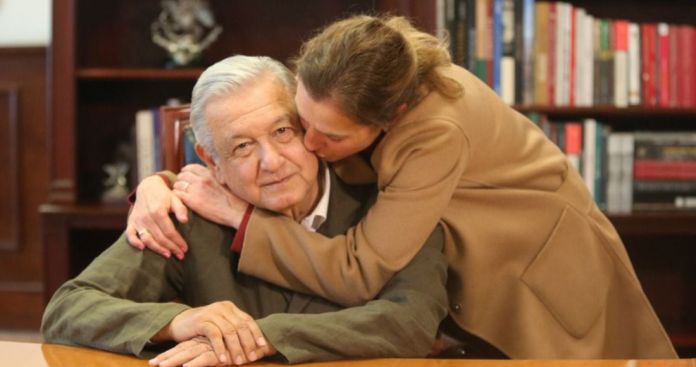 Gutiérrez Müller celebra San Valentín con una FOTO junto a AMLO; lo llama su “crush”