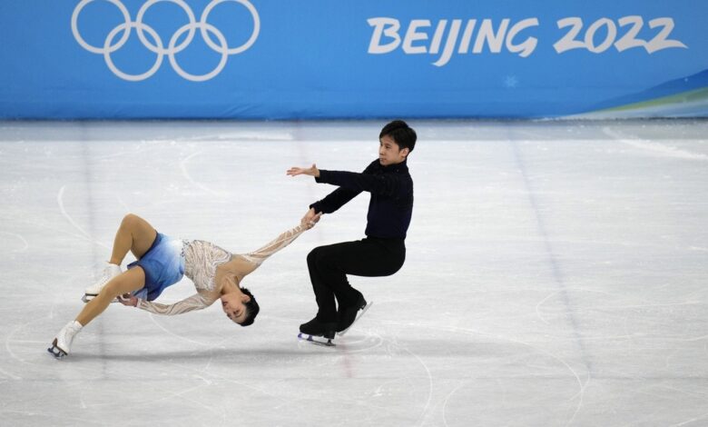 Pareja china gana el oro en patinaje artístico de Pekín 2022