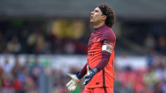 Guillermo Ochoa, el portero más goleado en la historia del Club América