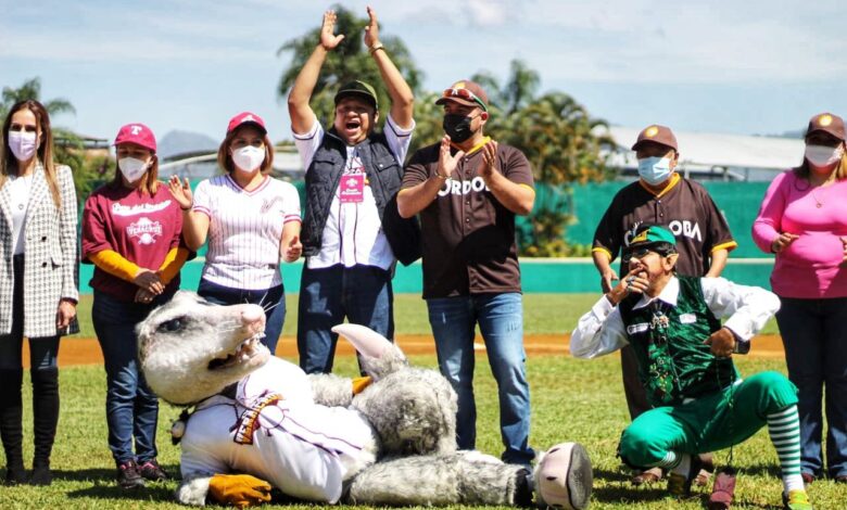 Incentivar el deporte y la cultura entre niños y jóvenes es parte de la trasformación de la educación: Zenyazen Escobar