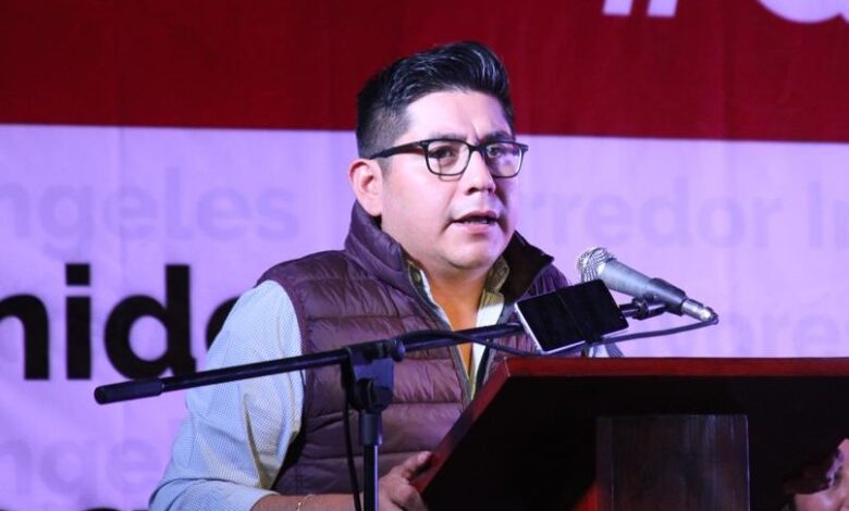 Presenta Morena en Veracruz cinco propuestas de distritación al INE.