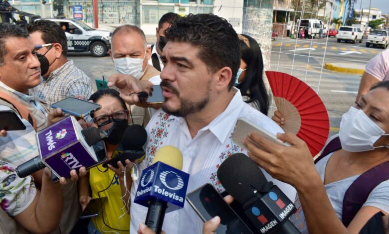 Zenyazen Escobar visita el Aquarium con niñas y niños de diversas escuelas de la entidad