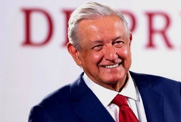 AMLO sigue arriba en encuestas con 63% de aprobación ciudadana