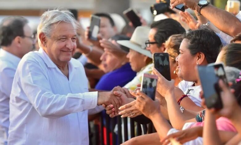 AMLO, el pueblo y las encuestas