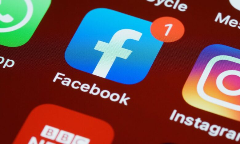 Miles de mexicanos buscan en Google cómo robar cuentas de Facebook y WhatsApp