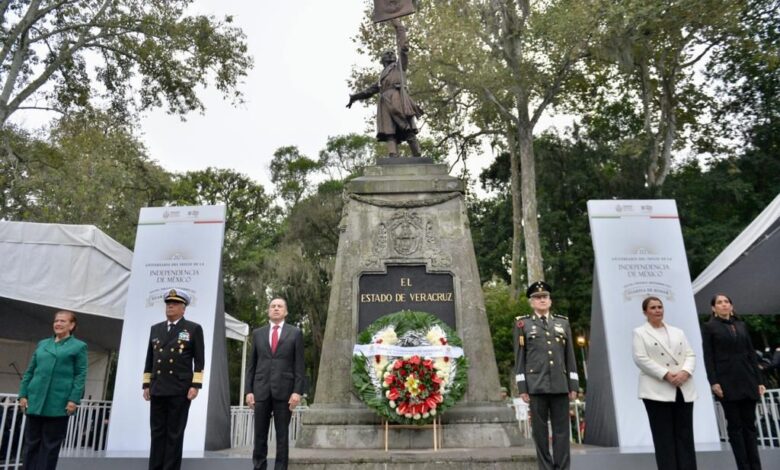 Libertad, soberanía y democracia: lo que escribió García Jiménez en el libro de honor