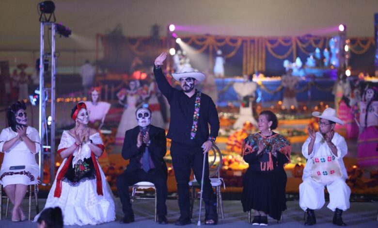 Altar del Día de Muertos más grande del mundo preserva las lenguas originarias de Veracruz