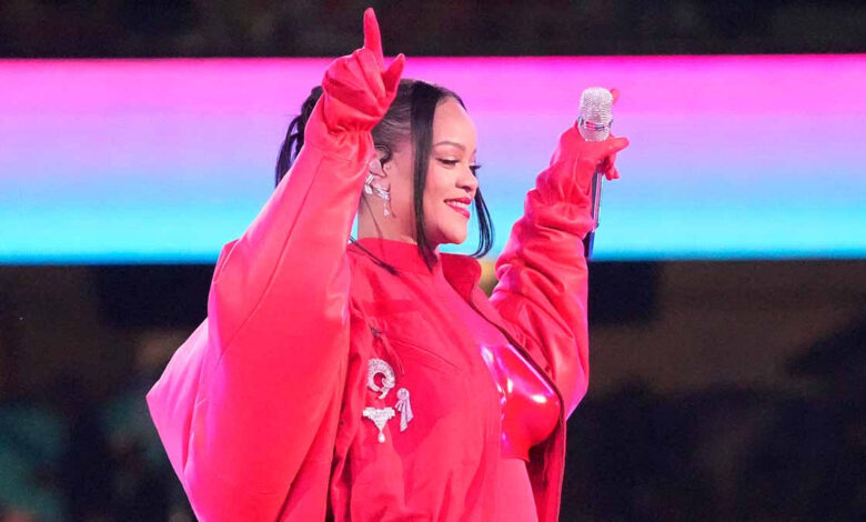 Rihanna enciende el show de medio tiempo del Super Bowl 2023, ve las mejores imágenes y memes