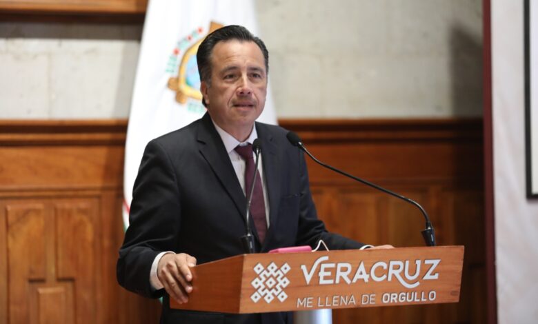 Empresa contratada por Gobierno de Yunes apenas rebasa 30% en instalación de cámaras