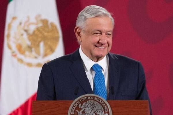 Proponen a AMLO para recibir el premio Nobel de la Paz