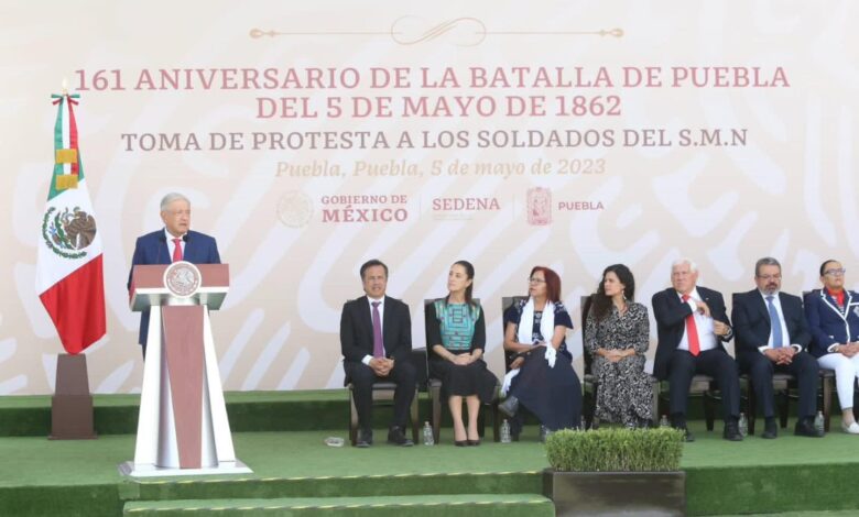 Asiste Cuitláhuac García como invitado de honor a conmemoración de la Batalla de Puebla