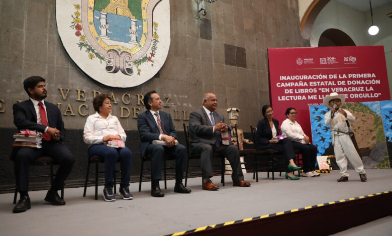 Por un Veracruz con más lectores, inaugura Gobernador primera campaña de donación de libros