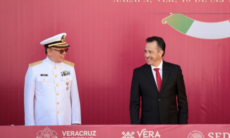 Veracruz rinde honor a los héroes de la primera gran transformación del país