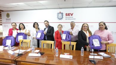 Entregan SEV y Nestlé mochilas del programa Niños Saludables en Coatepec y Veracruz