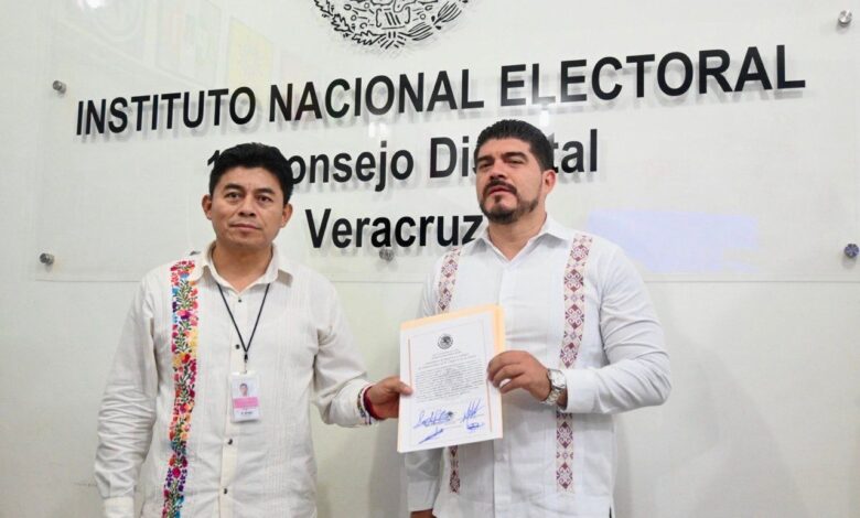 Zenyazen Escobar recibe constancia de mayoría y validez como diputado federal por el Distrito 16