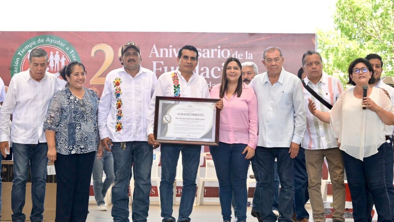 Veracruz tiene rumbo y dirección con Rocío Nahle: Esteban Bautista